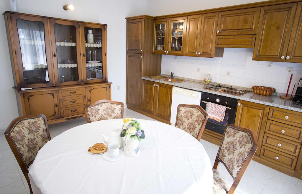 Apartment Pcelica Maja Podstrana Zimmer foto